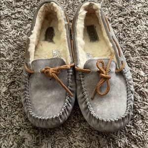 Ugh slide in shoes size 8